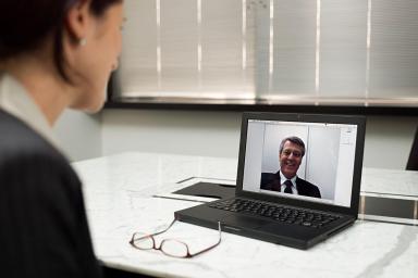 12 video chat teleconference 200551014 001